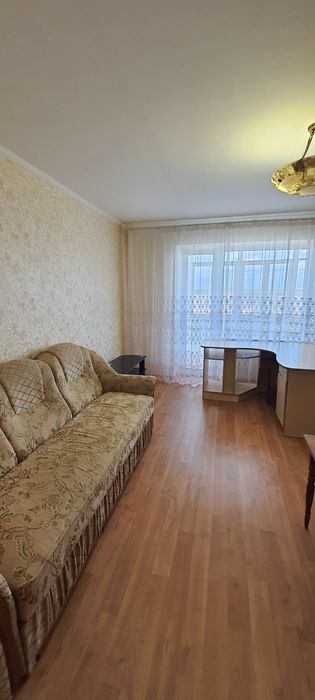 Продається 3-кімн квартира, з меблями та технікою