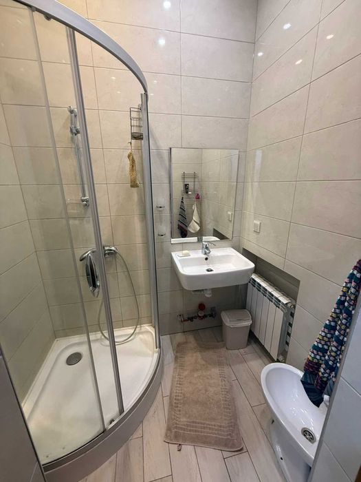 Сдается 2-х комн. квартира с ремонтом, правый берег