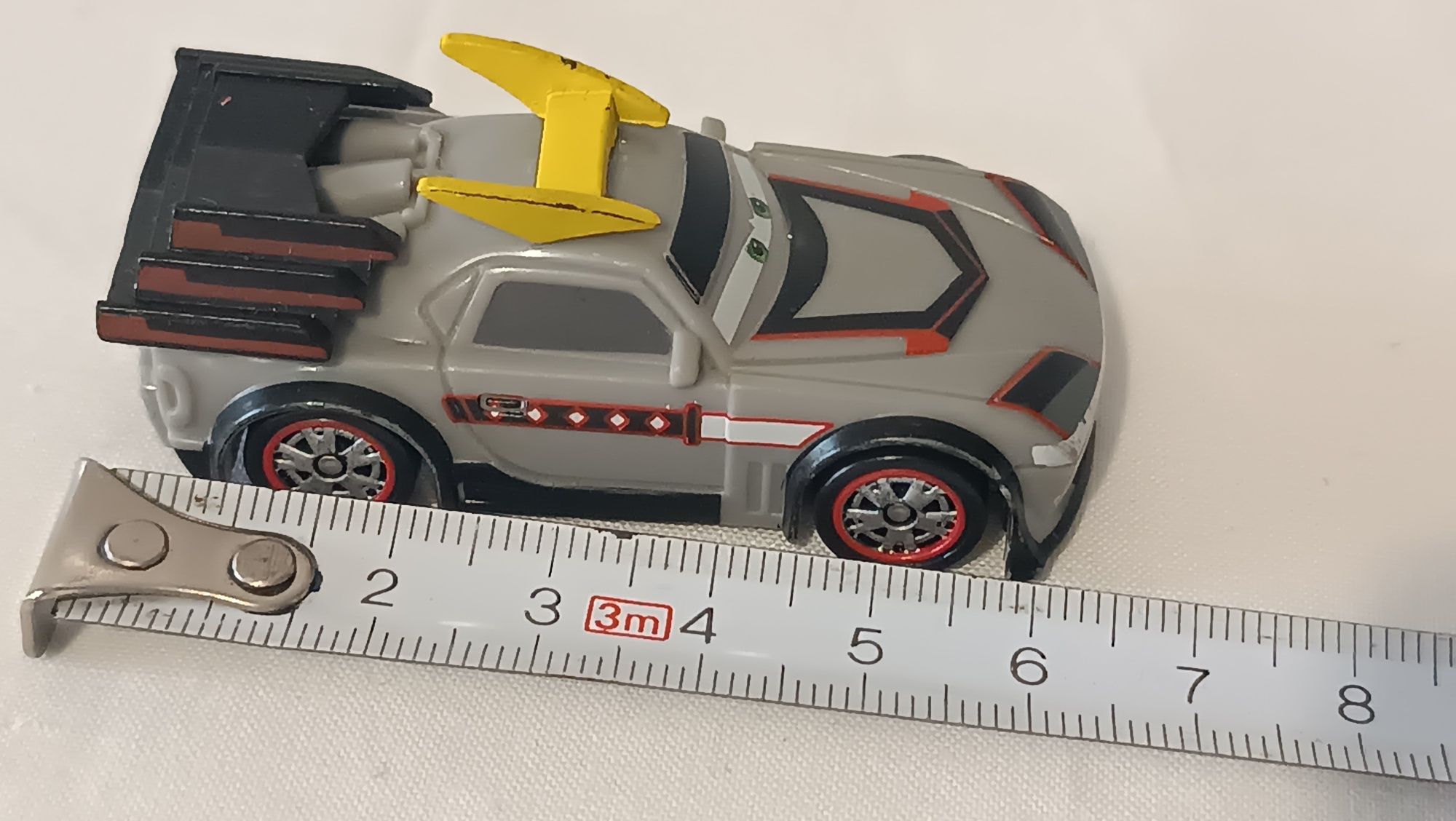 Carro brincar da Disney 6,5 cm.
