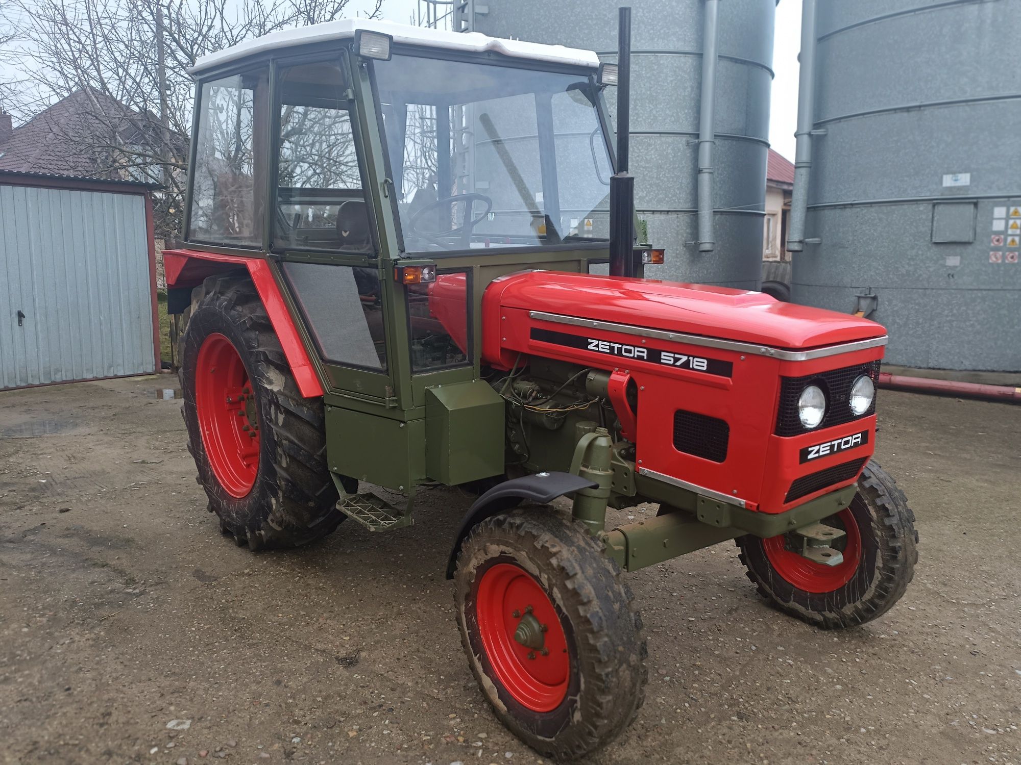 ***Zetor 5718**Ładny stan**Miękki przód