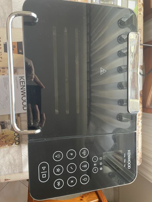 Kenwood Rapid Bake BM 450 - maszyna do pieczenia chleba