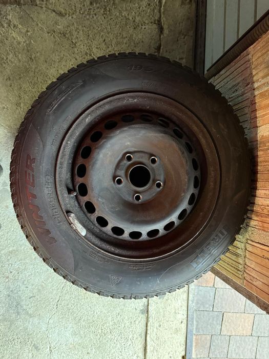 Koła zimowe Pirelli 15 Cali 195 65 VW Skoda Seat