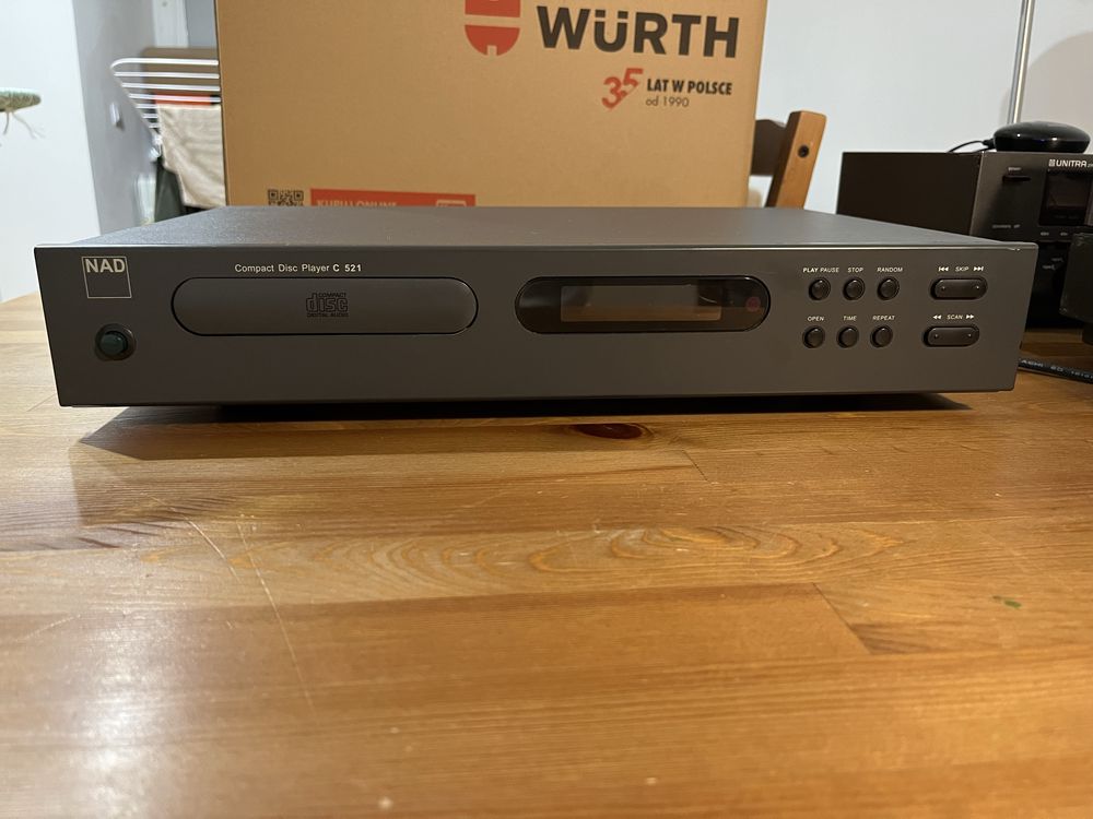 Odtwarzacz NAD Campact Disc Player C 521