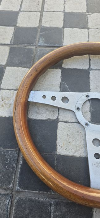 Volante de madeira de marca personal vintage