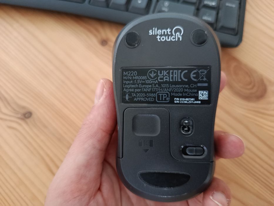 Teclado e rato wireless Logitech mk295