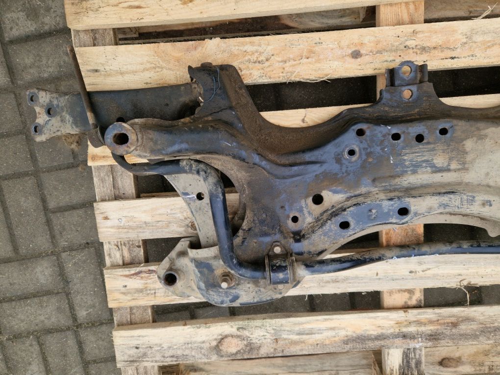 Sanki wózek zawieszenie wahacze przód Toyota Corolla Verso II 04-09