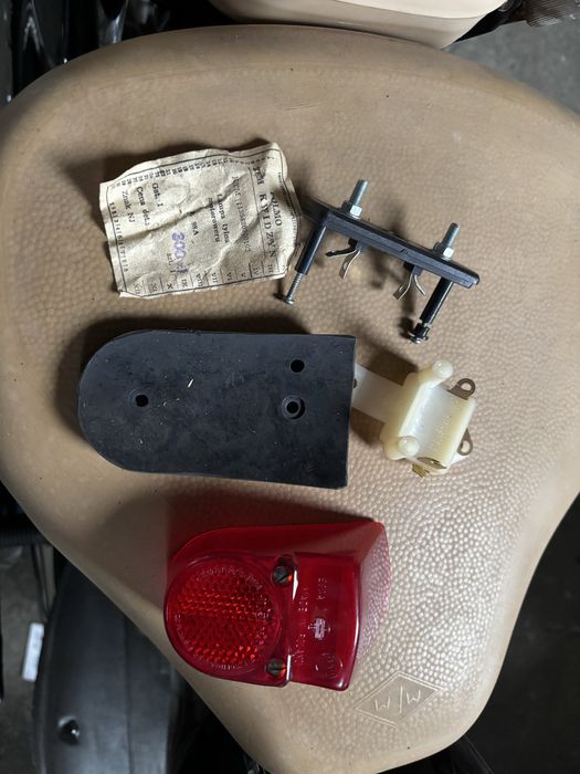 Kompletna Nowa oryginalna lampa motorynka romet prl