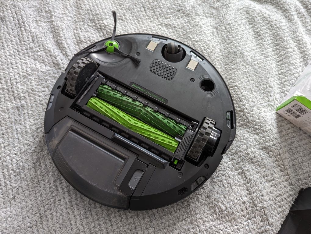 Roomba j7 + akcesorie, gwarancja