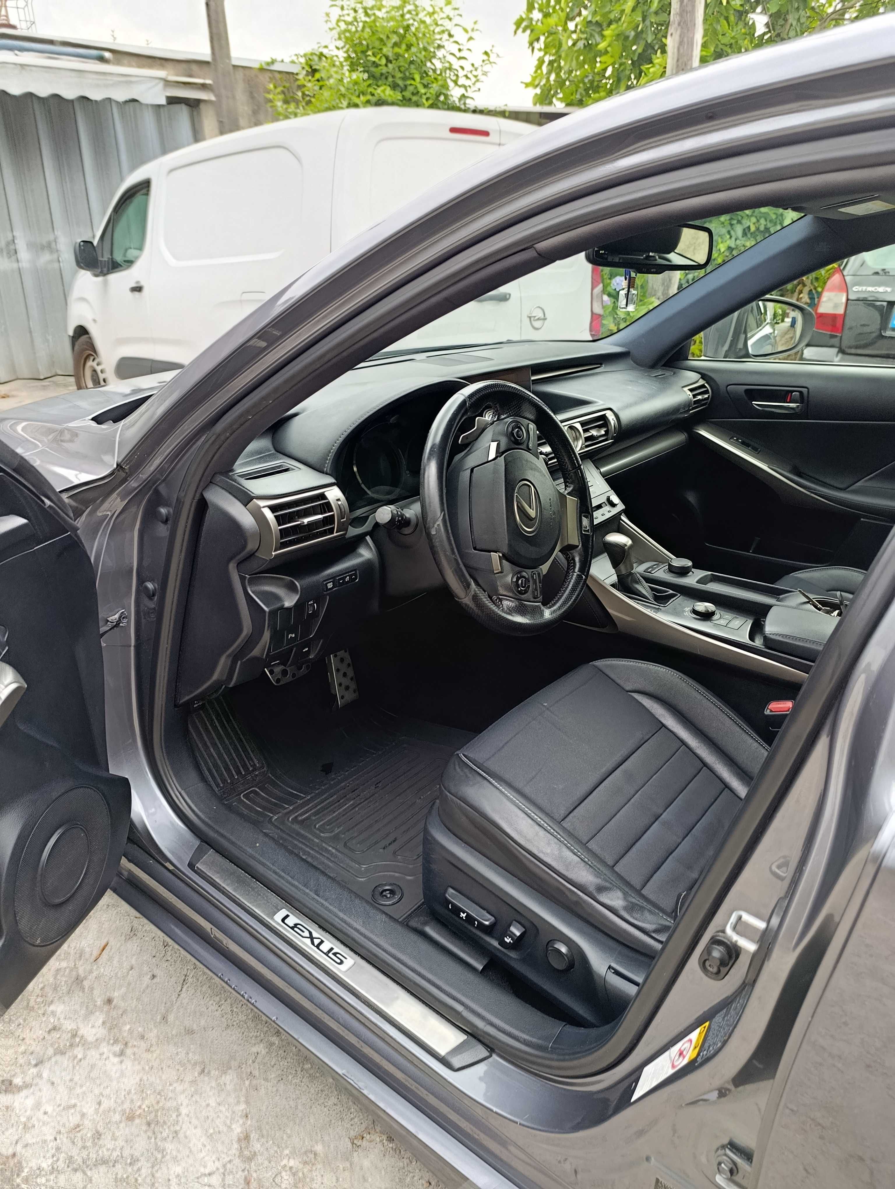 lexus IS300 sport
