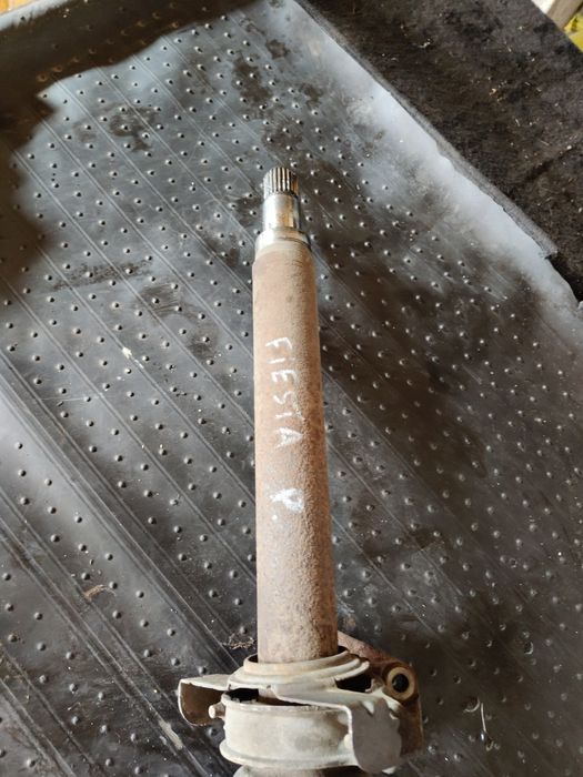 Półoś prawa długa Ford Fiesta mk6