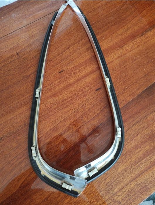 Уплотнитель Изгиб Хофмастера Бмв е38