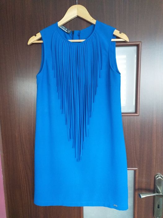 Sukienka z fredzlami