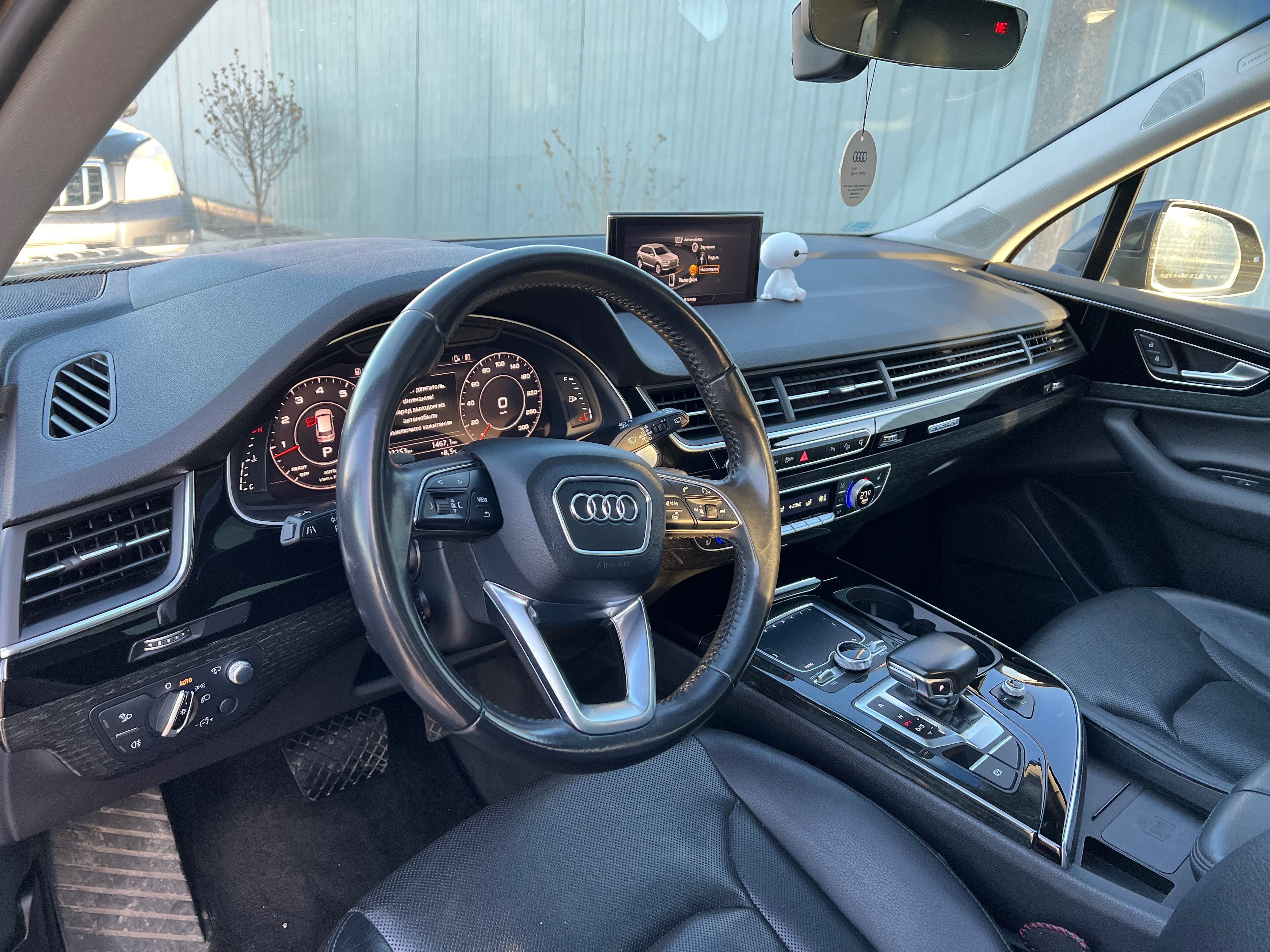 Автомобіль Audi Q7