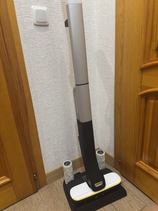 Пилосос Електрошвабра Karcher FC 4-4. Німеччина. Оригінал