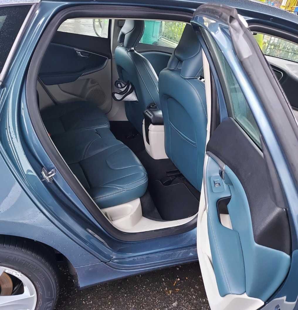 Volvo V40 d2 190 mil