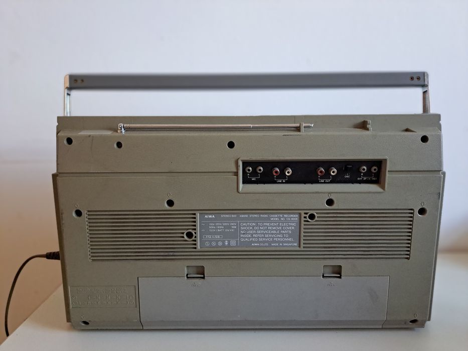 Aiwa cs 600 магнітофон  бумбокс