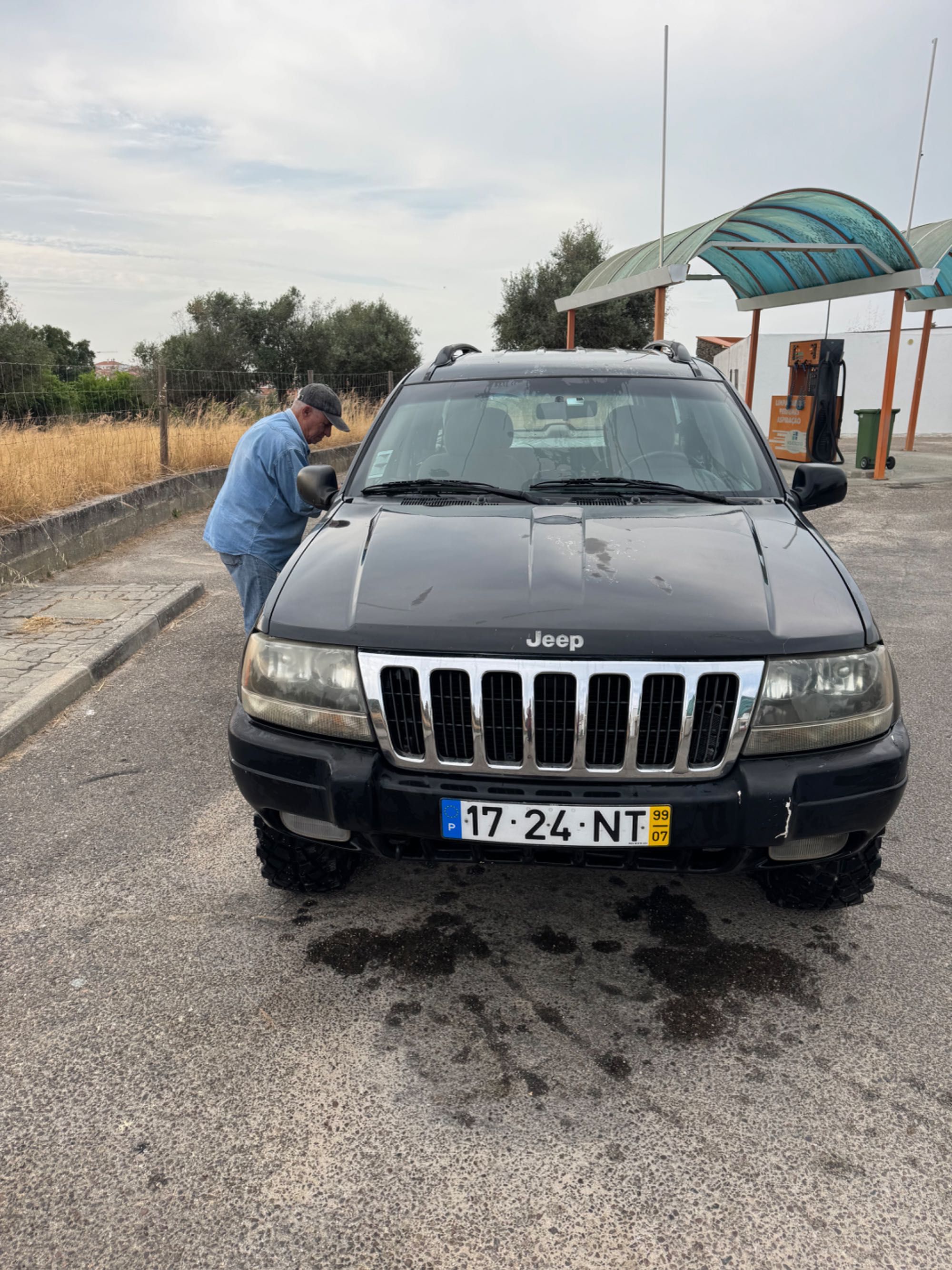 Jeep Grand Cherokee Laredo 3.1 TD 4x4 – AVARIADO