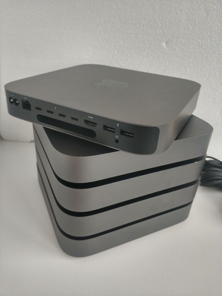 Apple Mac mini Late 2018 a1993 (i5/16/256) Space Grey