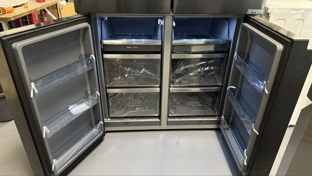 Lodowka side by side nowa lekko uszkodzona sprawna hisense RQ760N4IFE