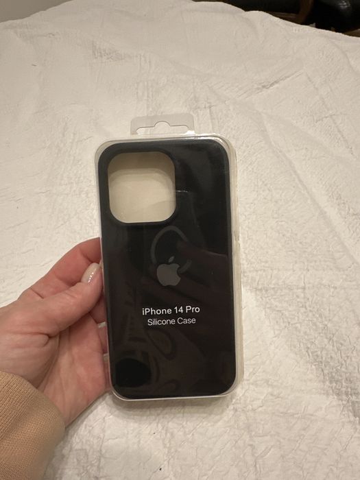 Продам чохол на IPhone 14 pro