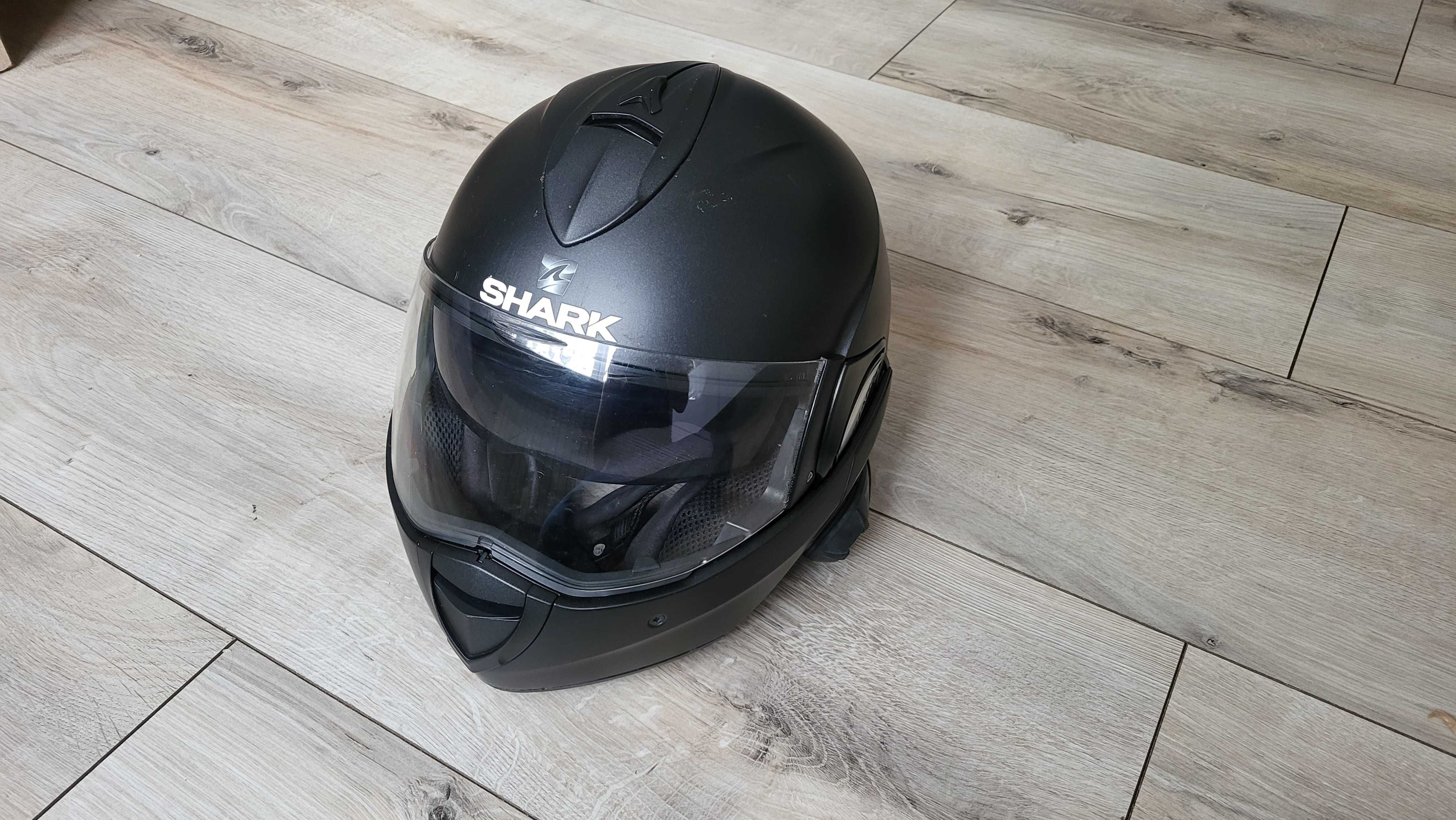 Kask motocyklowy szczękowy Shark Evoline Series 3 XL z intercomem.