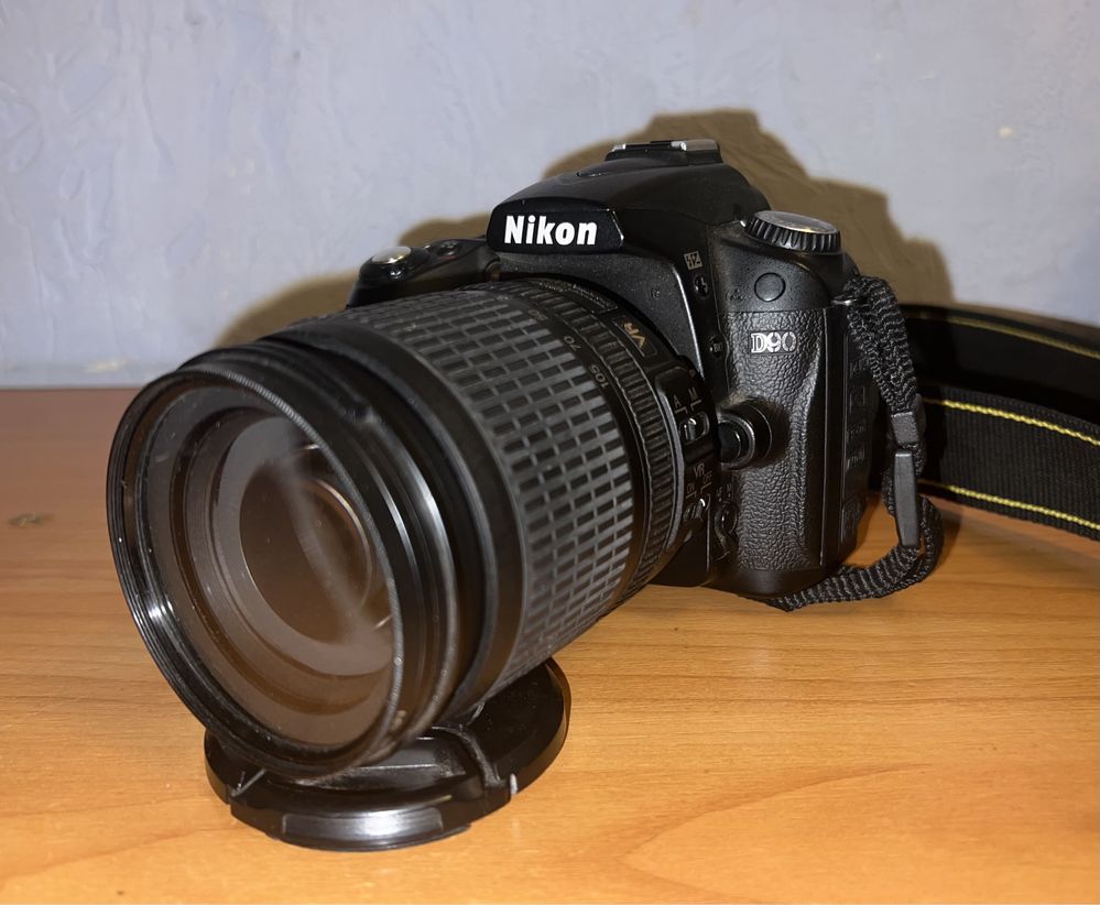 Фотоапарат Nikon D90 18-105mm (отличное состояние)