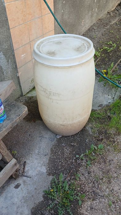 бочки пластікові чисті харчові 200 120л 60л та каністри харчові 30л