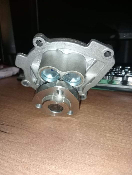 Помпа Opel Astra