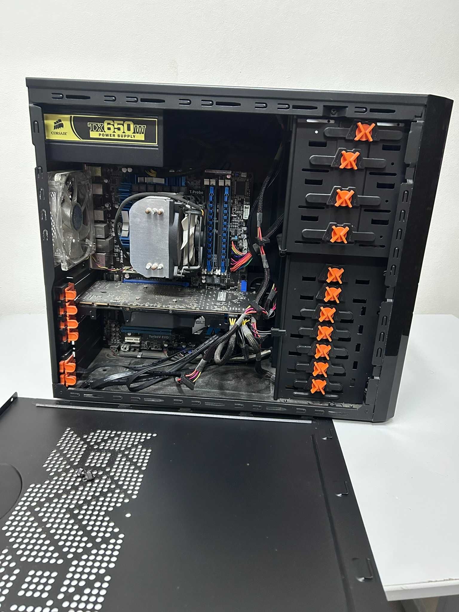 Caixa de PC em óptimas condições