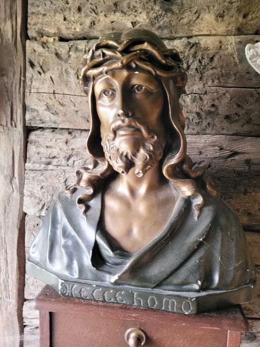 Duże popiersie Pan Jezus w cierniowej koronie Ecce Homo