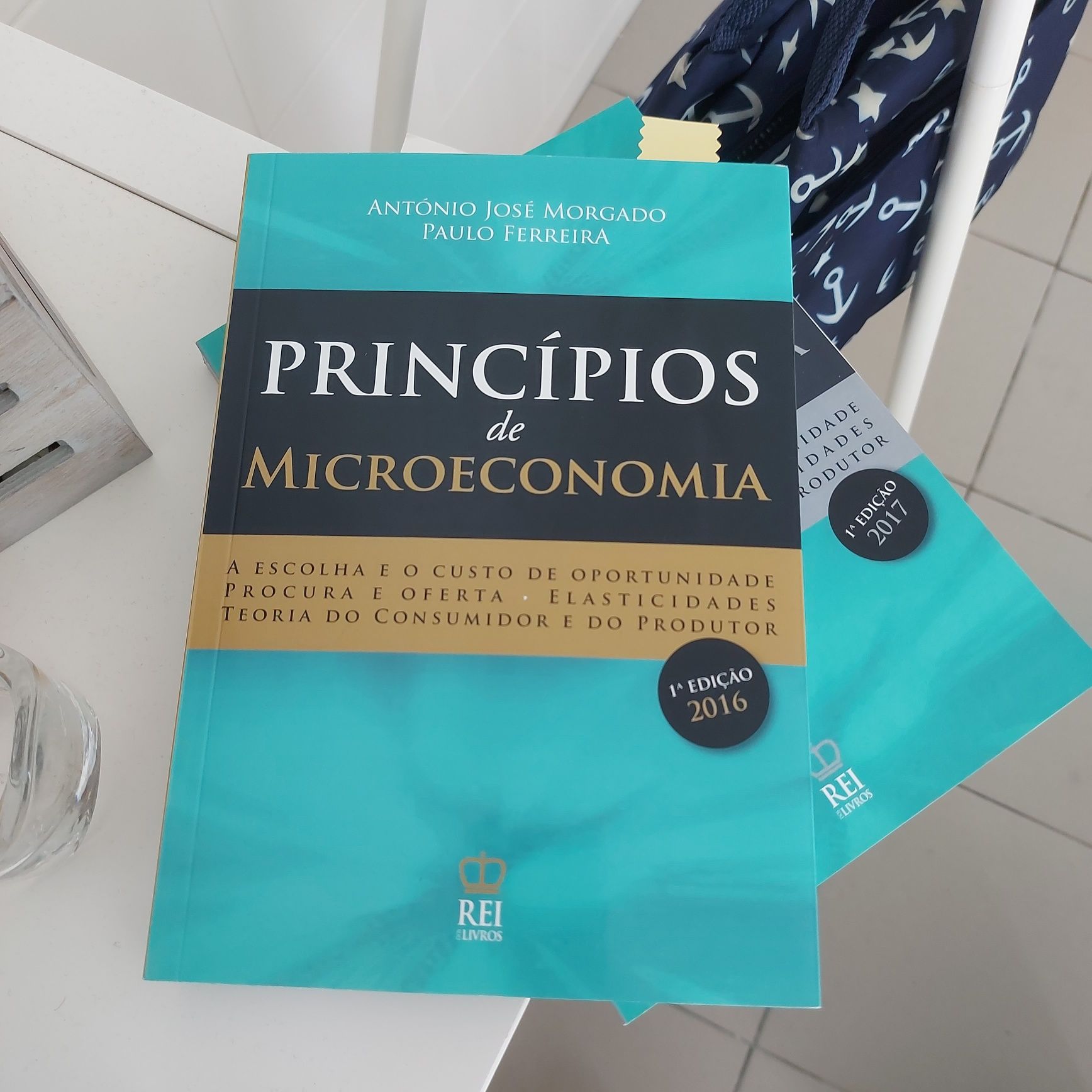 Microeconomia | Manual e Livro de Exercícios