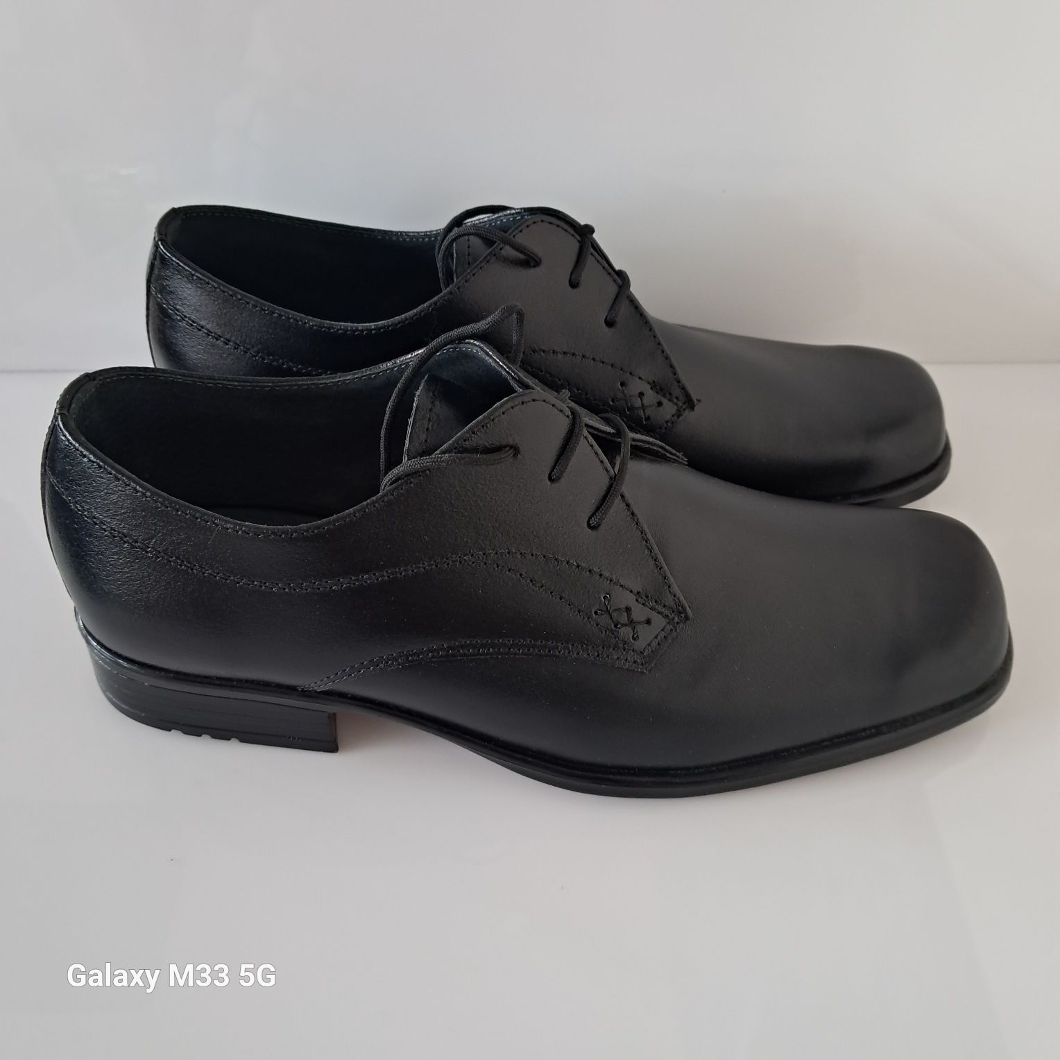 Sprzedam buty męskie r39