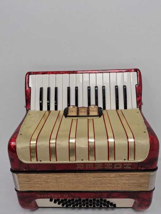 Akordeon Hohner Student IV 40 basów, stan bardzo dobry, zamiana!!!