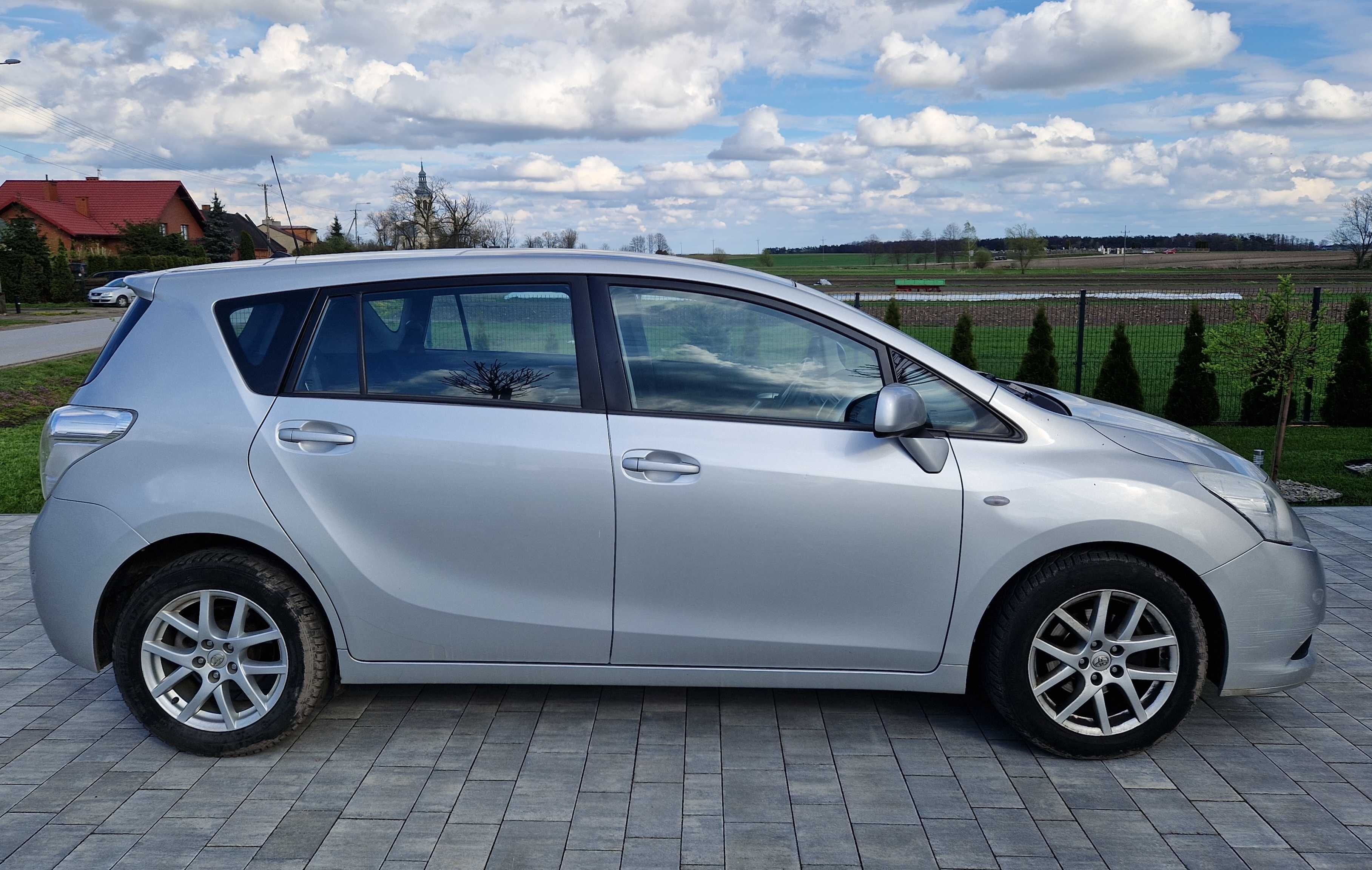 Toyota Verso 2.0