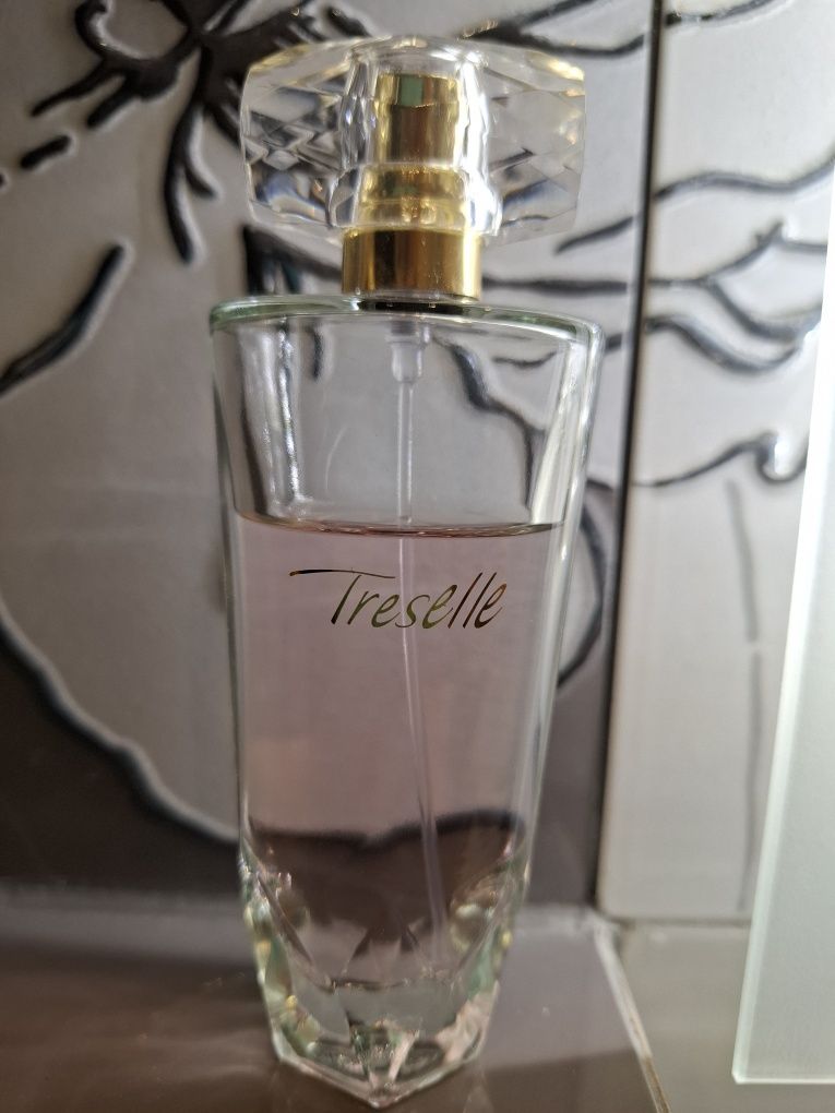 Treselle Perfumy Avon 3/4flakonu
