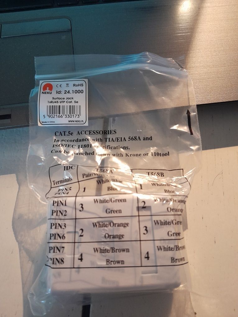 Gniazdka sieciowe natynkowe 1xRJ45 UTP, cat. 5e, 16 sztuk