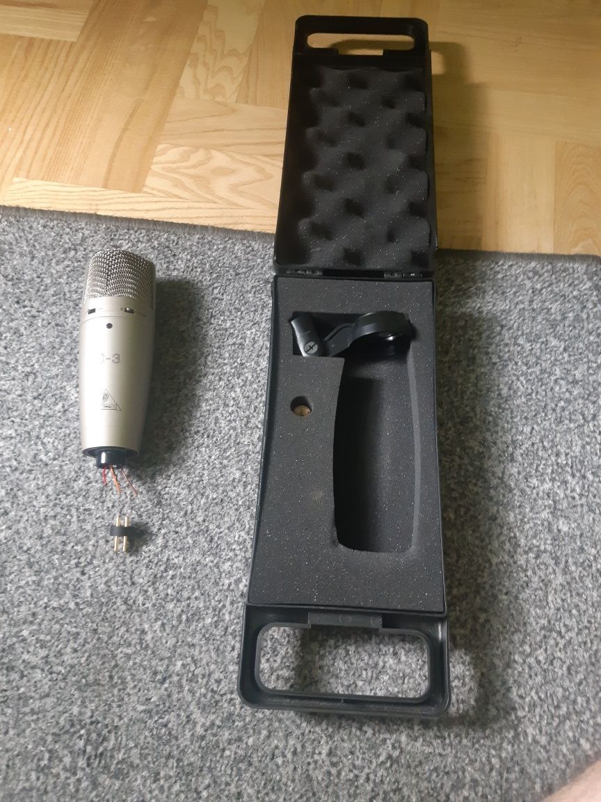 Mikrofon pojemnościowy behringer c3 (uszkodzony, urwany kabel)