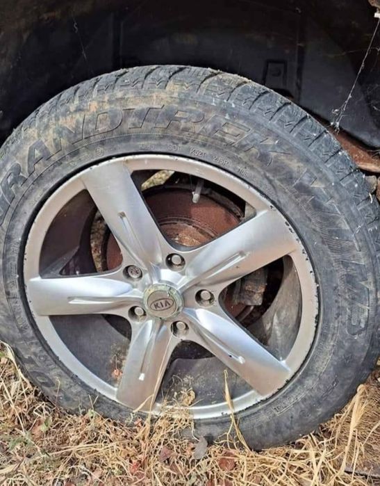 Várias jantes diferentes tamanhos e furações