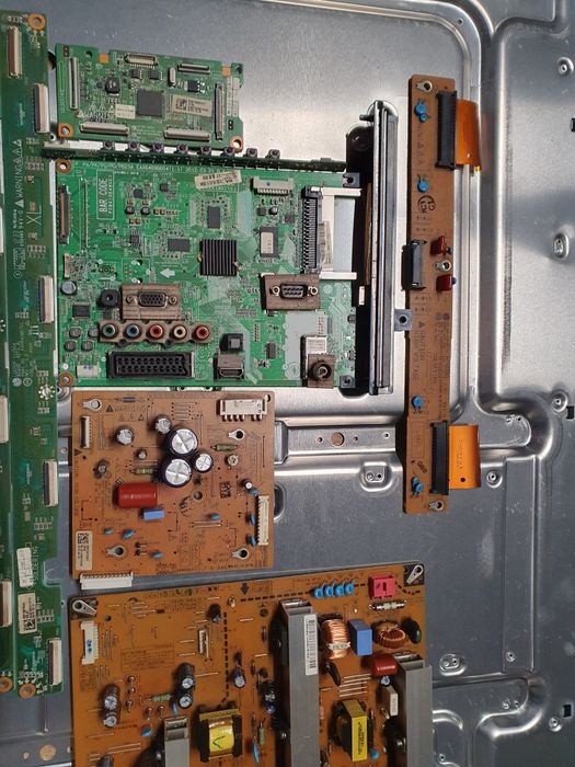 Płyta główna zasilająca inwerter t-con telewizor LG