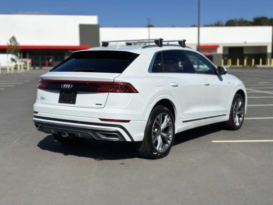Audi Q8 quattro Premium Plus      2021