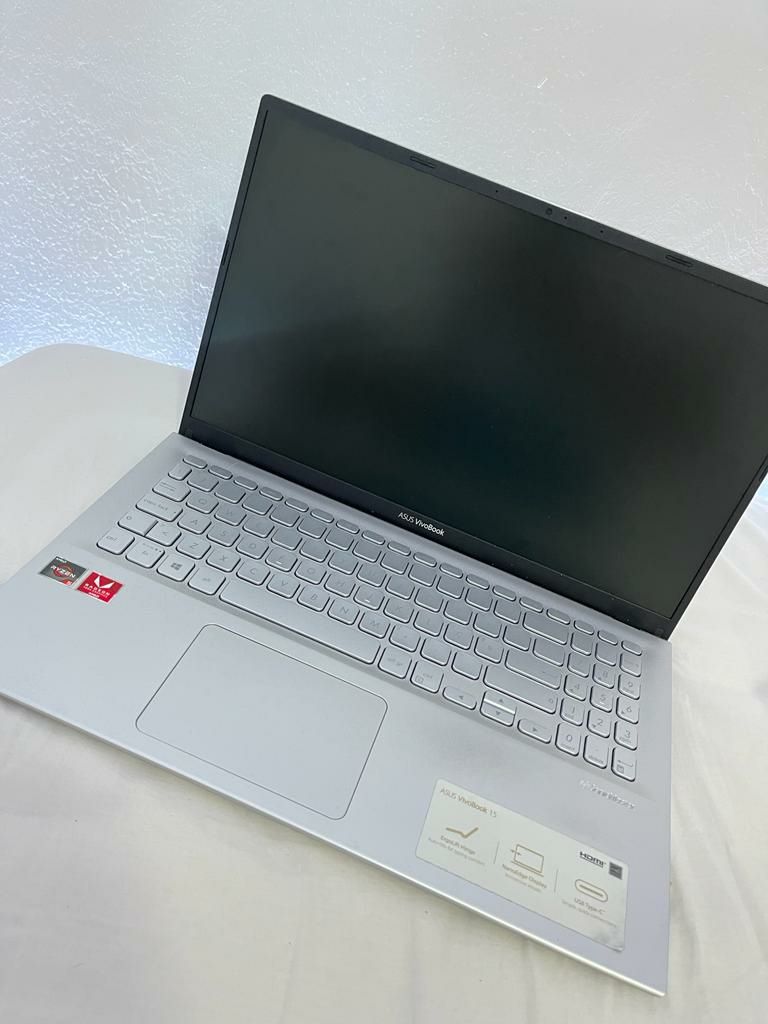 Portátil Asus Vivobook