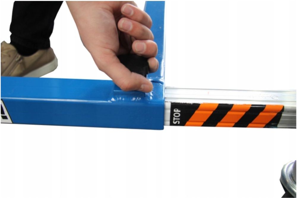 PODNOŚNIK OSOBOWY Zwyżka drabina 4,5m mobilny domowy warsztatowy