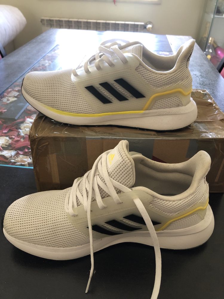 Tenis Adidas Cloudfoarm novos n43