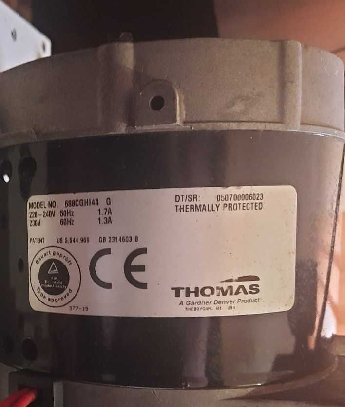 Безмасляный поршневой компрессор/вакуумный  Thomas