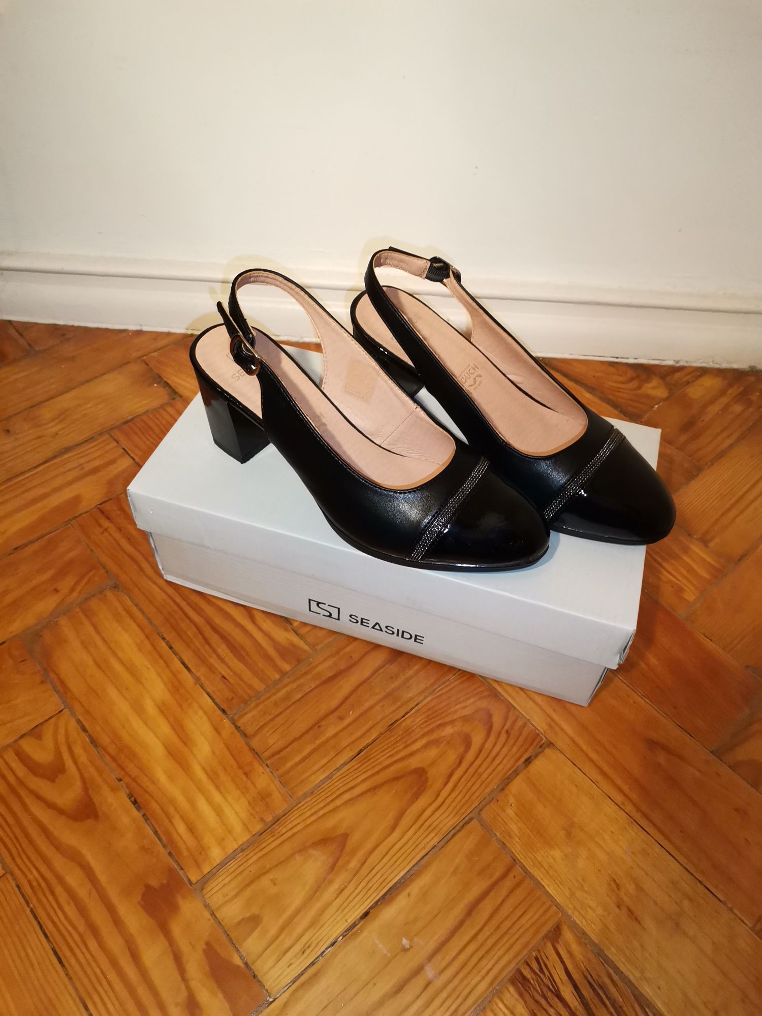Sapatos de salto preto - Seaside