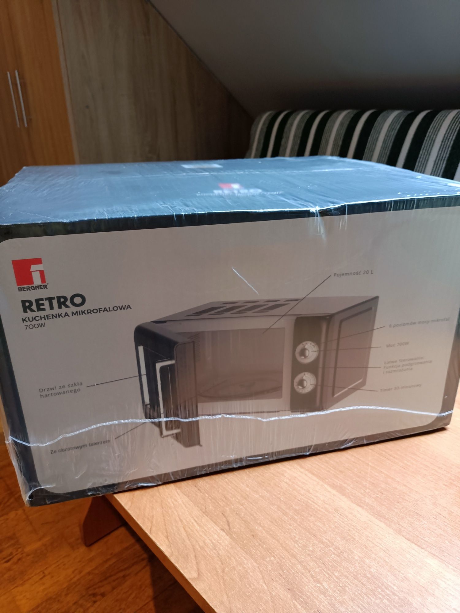 Sprzedam nową mikrofalówkę Berger Retro