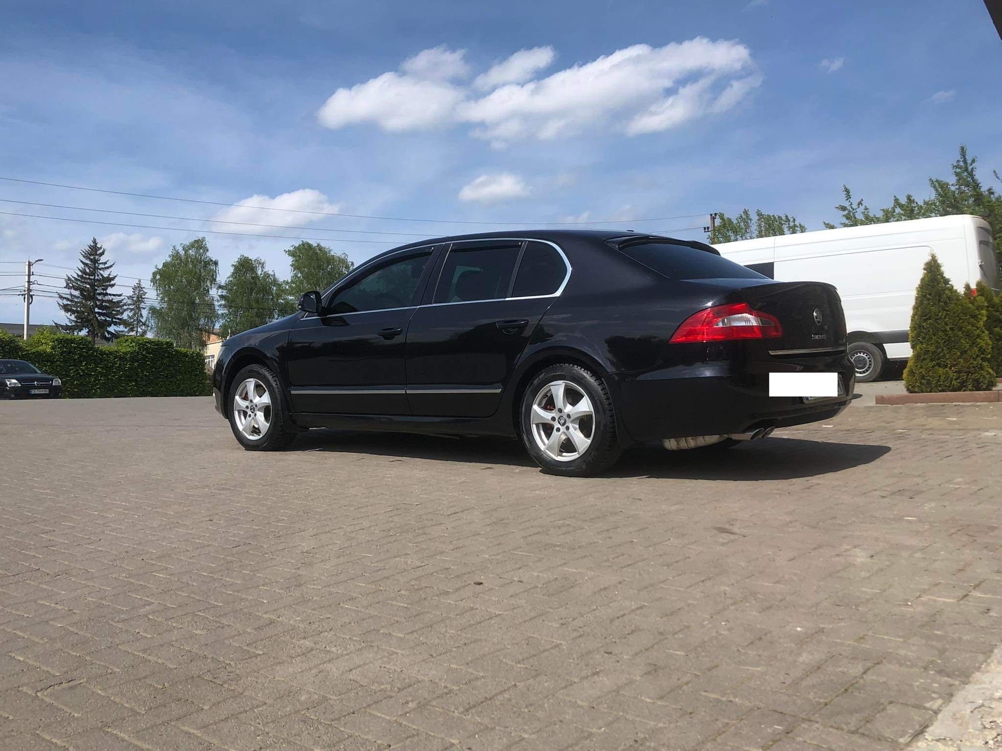 Skoda Superb 2012