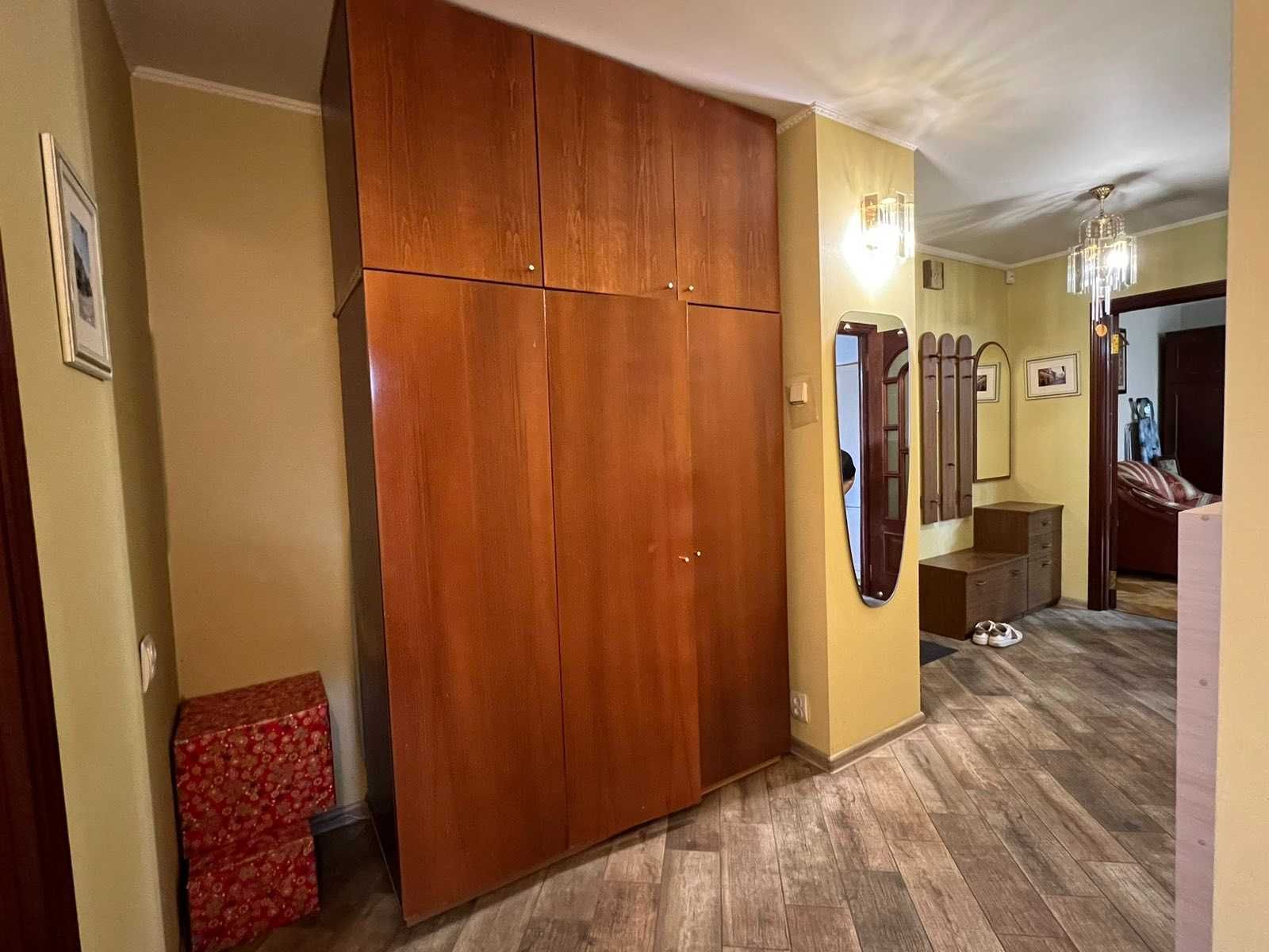 Трикімната 74м2 вул. Мстислава Скрипника 48а м. Вокзальна 15хв пішки