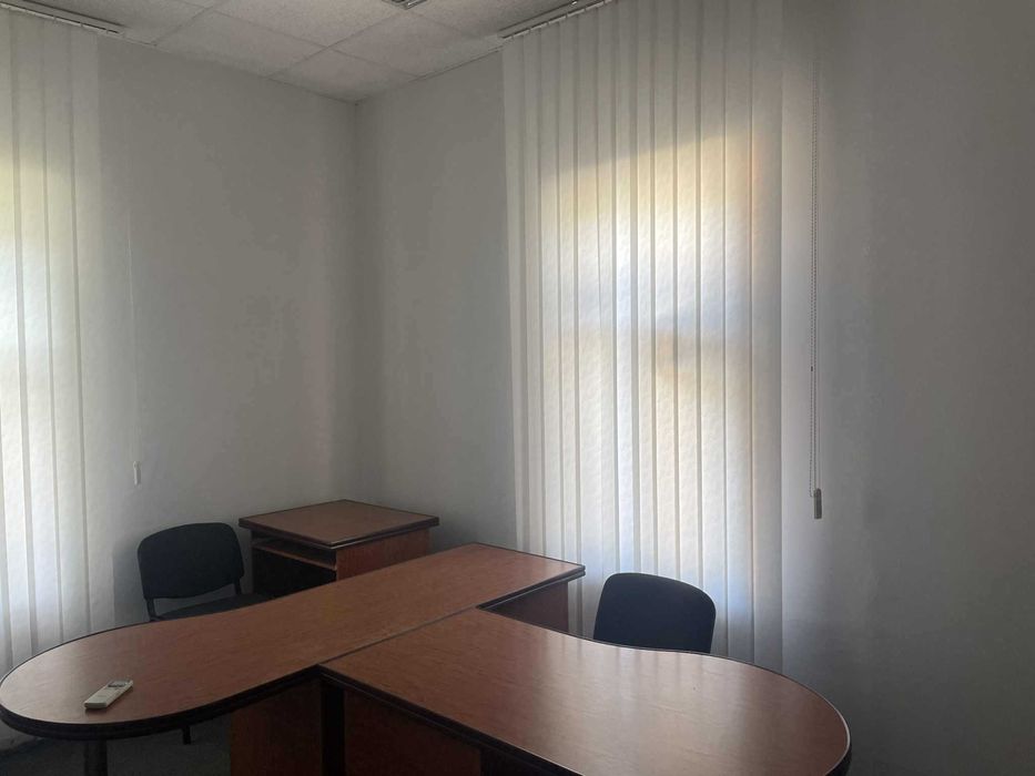 Оренда офіса 19/14/8 м2 в Чернігові р-н РАЦС/ВАЛ.