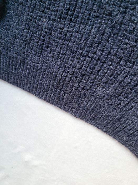 Granatowy sweter z alpaka wełniany puszysty miękki